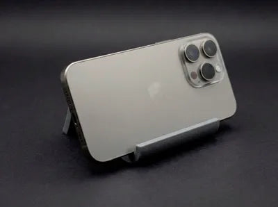 The Traveller Phone Stand