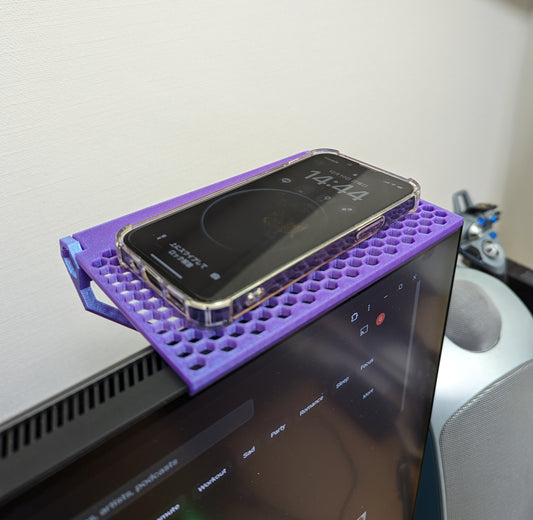Adjustable Monitor shelf - Fits any display