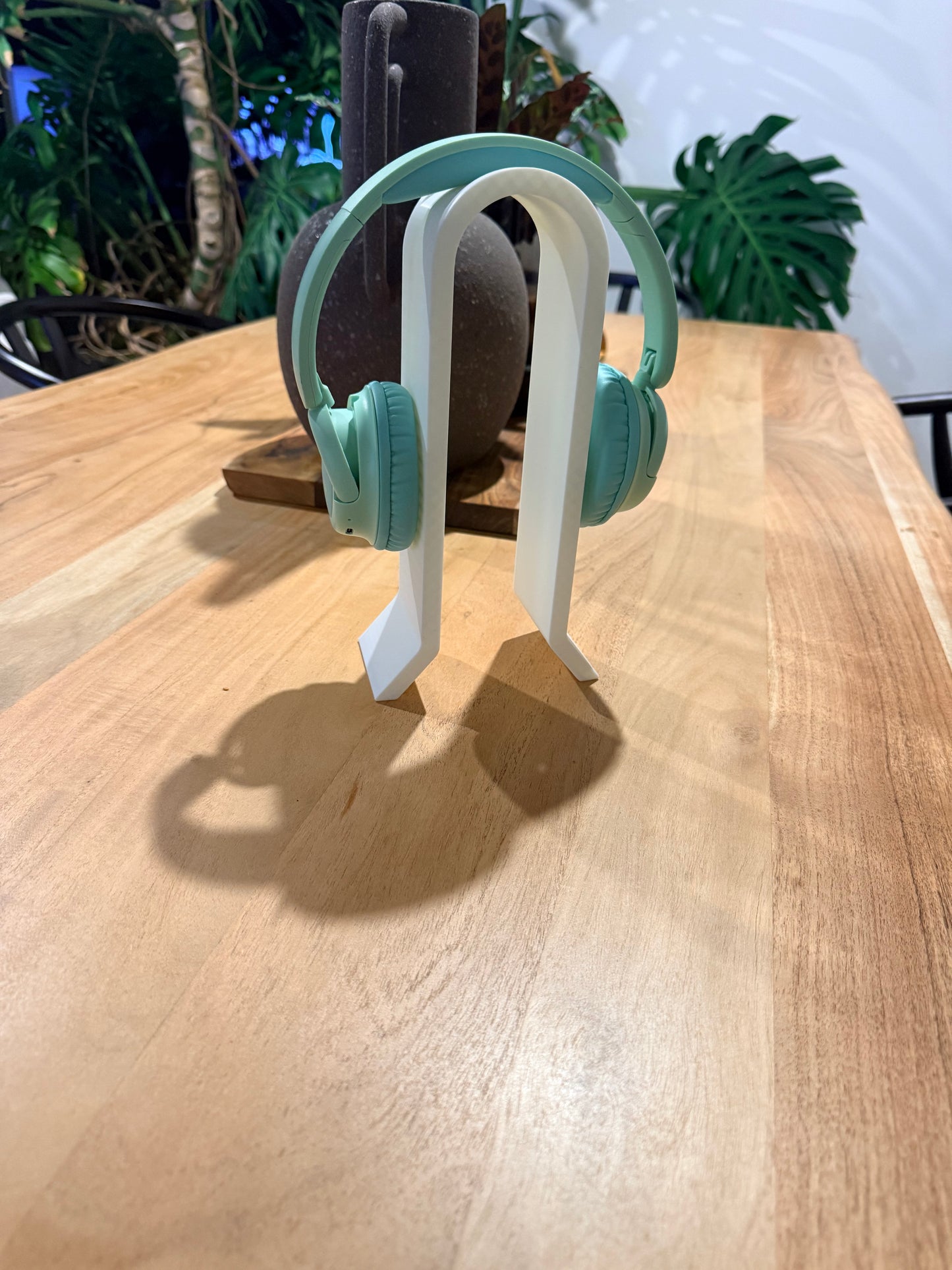 Modern Headphone Stand